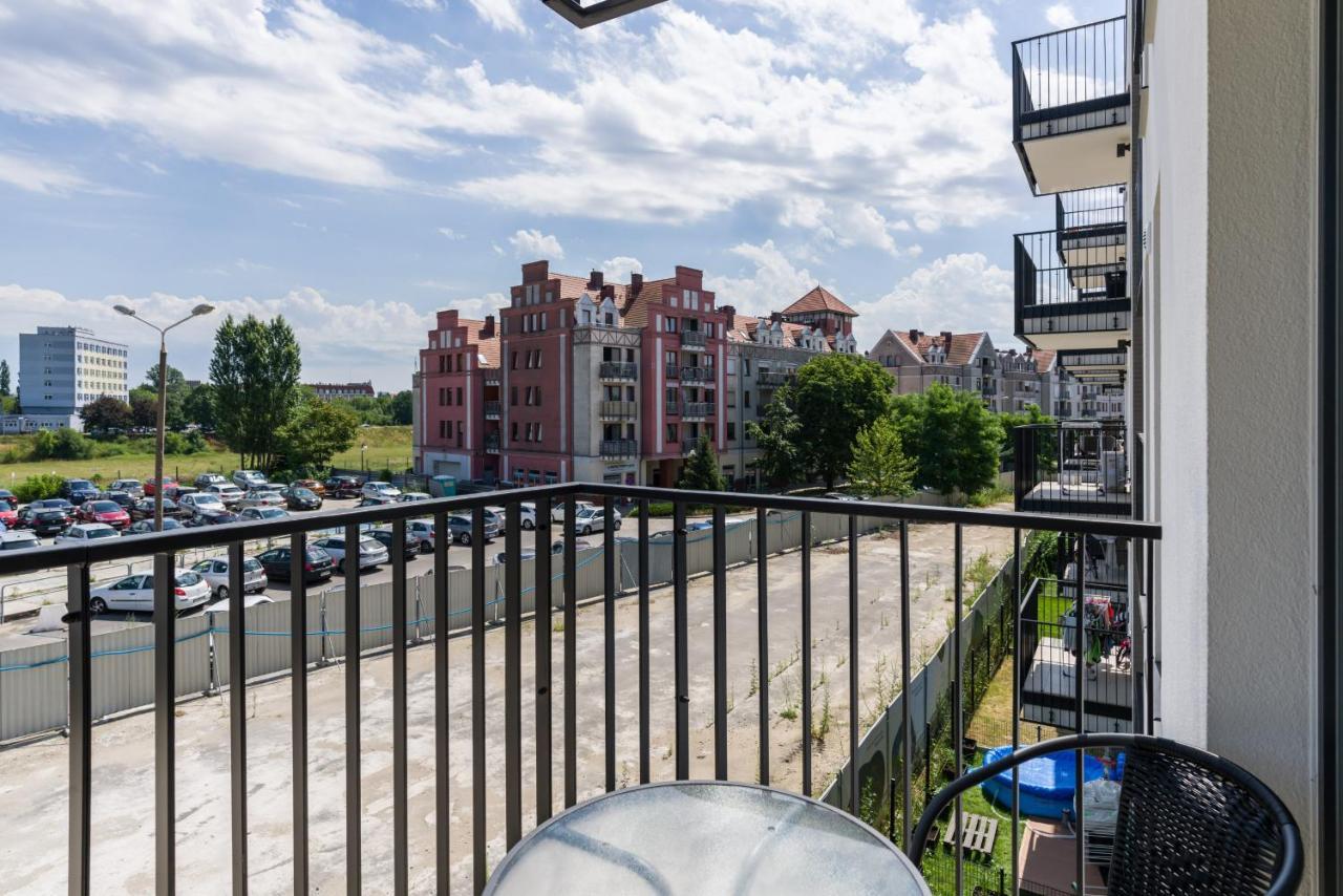 Esencja Apartments With Free Parking Garbary 104 By Noclegi Renters Poznań Esterno foto