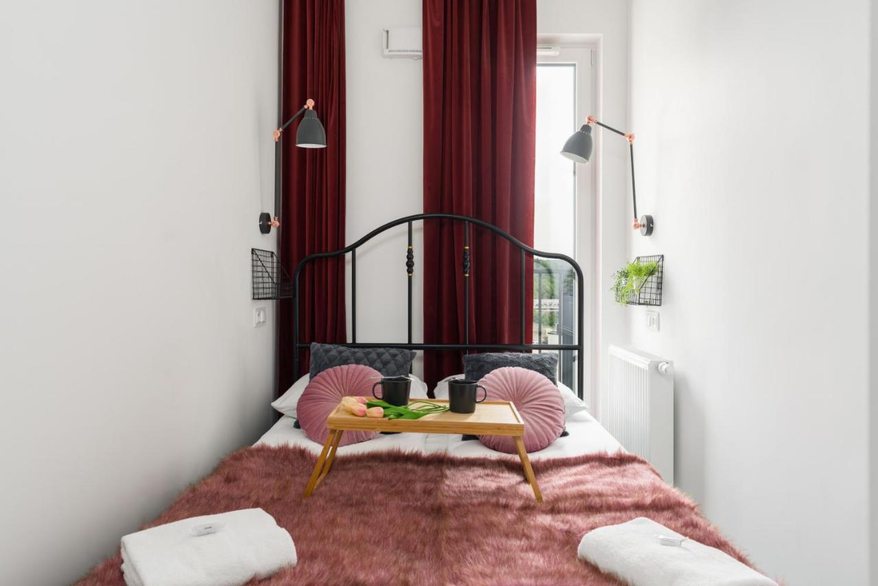 Esencja Apartments With Free Parking Garbary 104 By Noclegi Renters Poznań Esterno foto