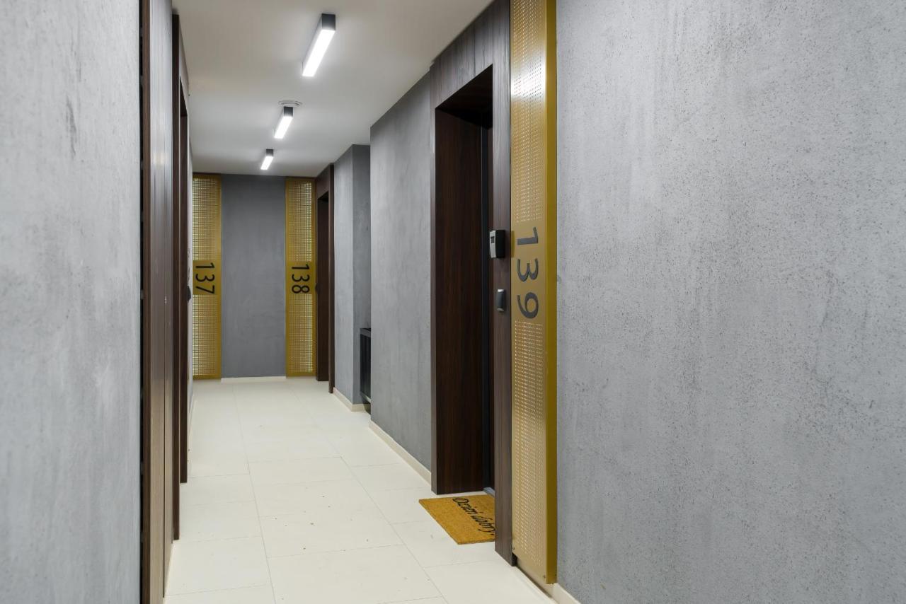 Esencja Apartments With Free Parking Garbary 104 By Noclegi Renters Poznań Esterno foto