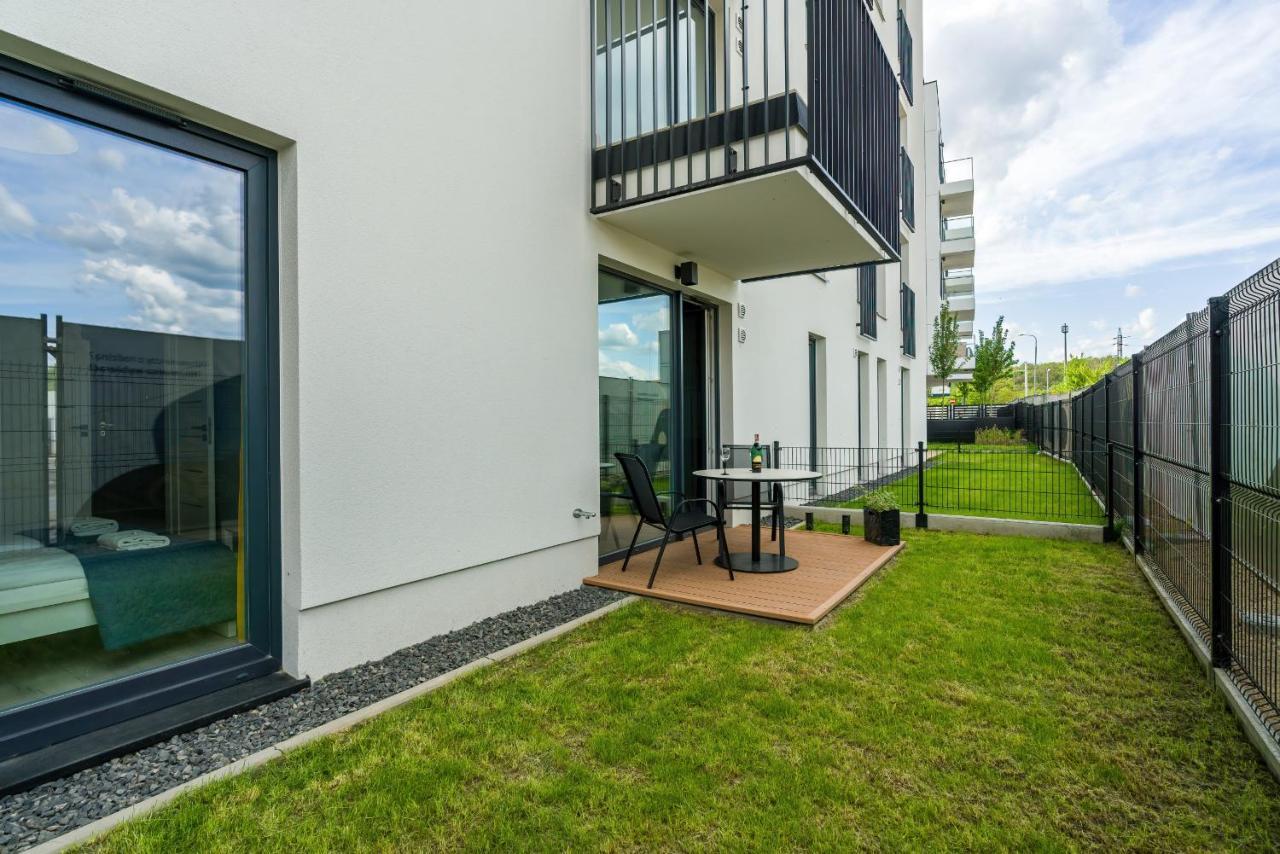 Esencja Apartments With Free Parking Garbary 104 By Noclegi Renters Poznań Esterno foto