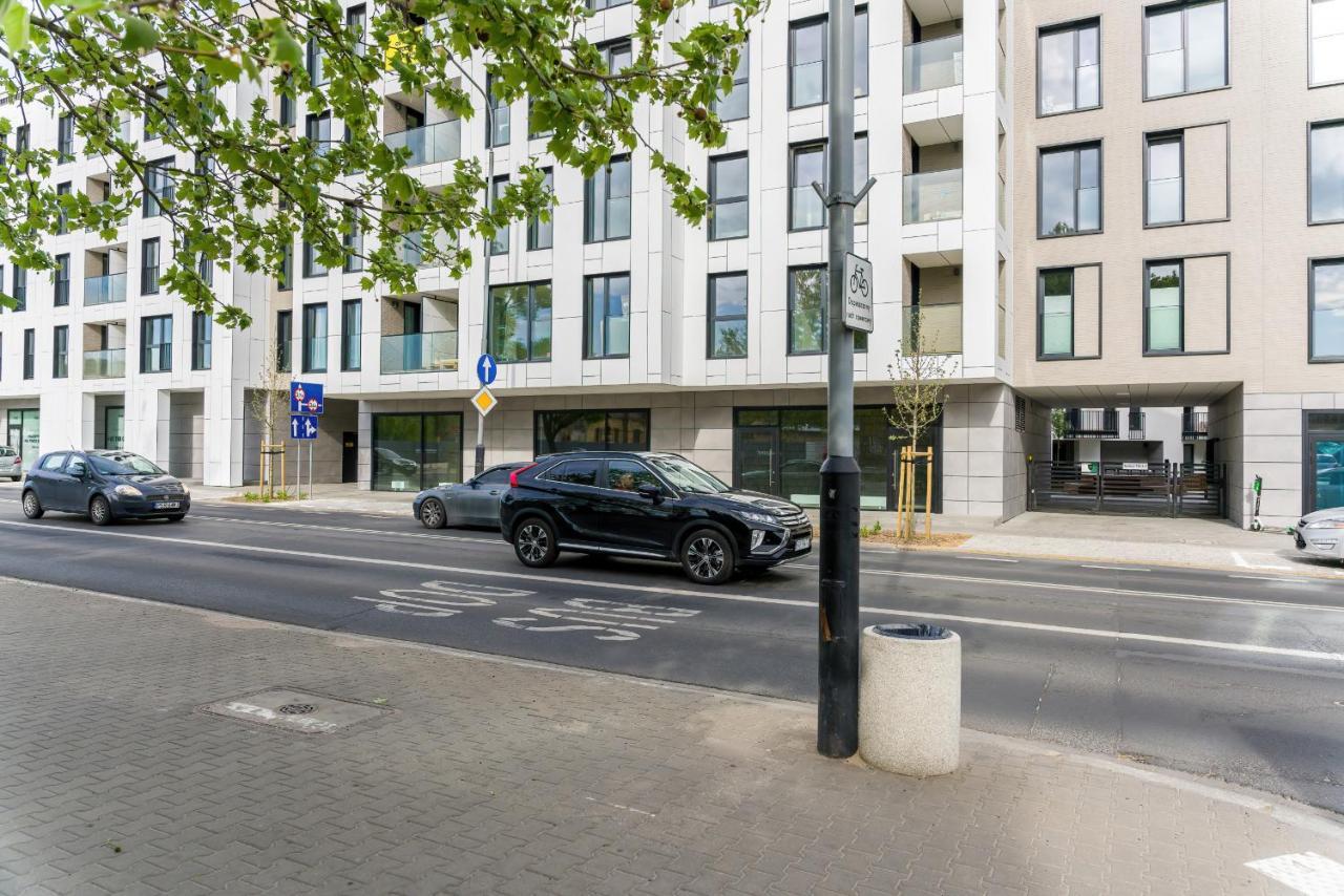 Esencja Apartments With Free Parking Garbary 104 By Noclegi Renters Poznań Esterno foto