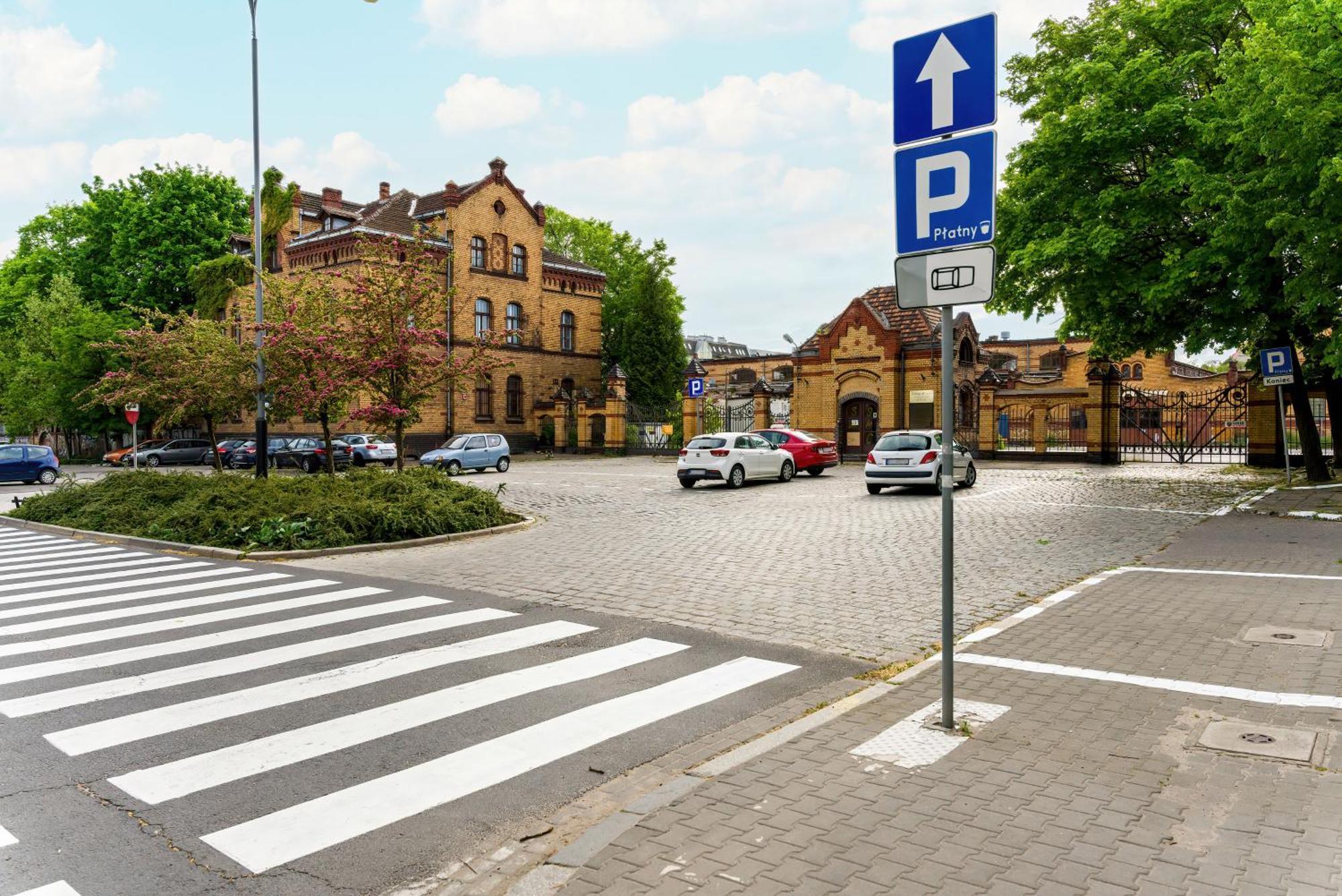 Esencja Apartments With Free Parking Garbary 104 By Renters Poznań Esterno foto